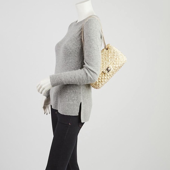 Authentic Chanel gold double flap bag - Picture 3 of 16